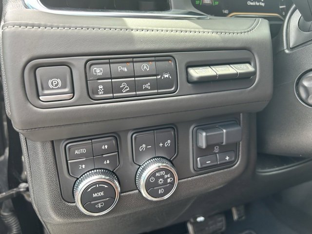 Used 2024 GMC Yukon XL Denali Ultimate image 19