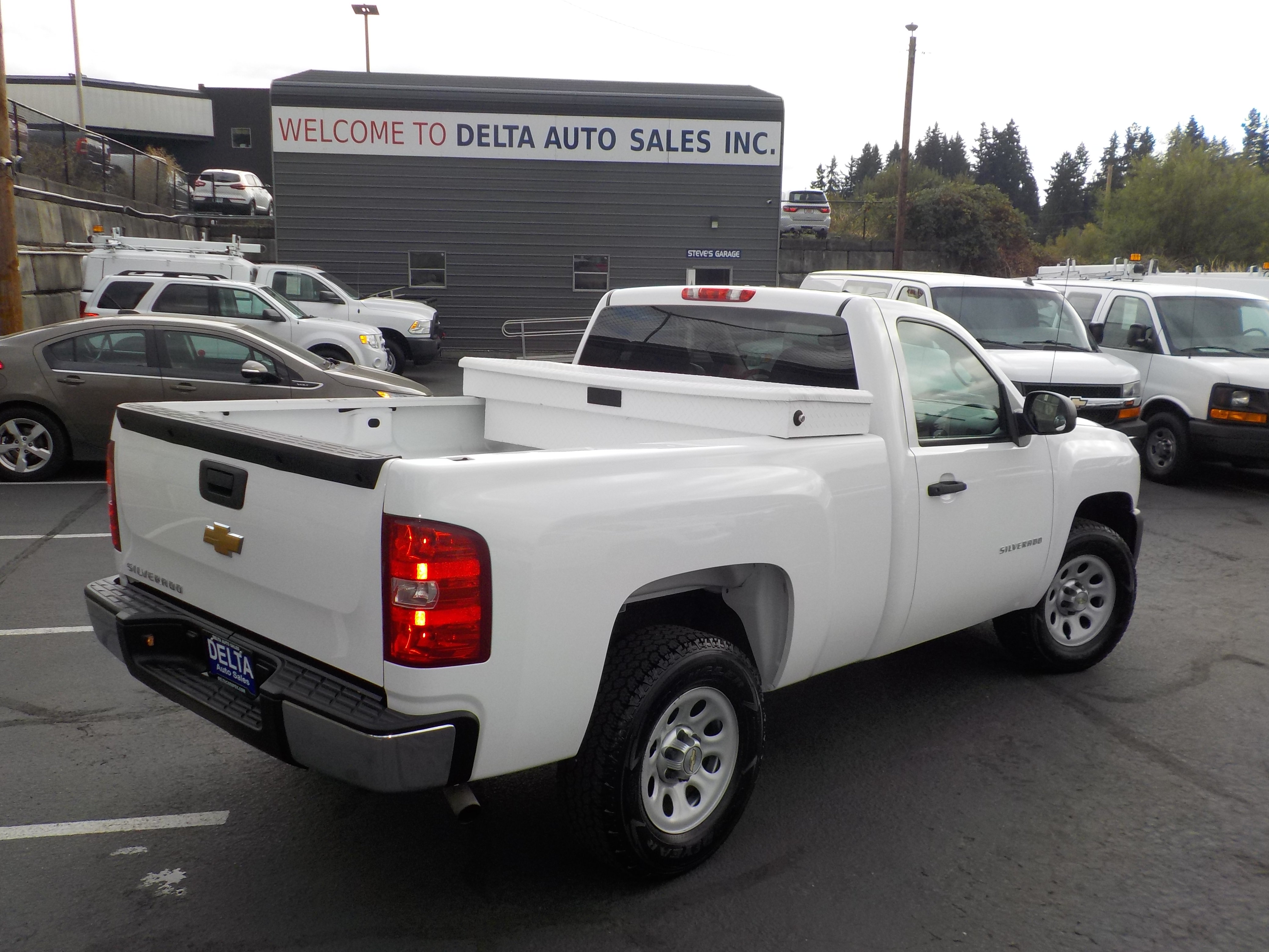 Used 2013 Chevrolet Silverado 1500 W/T RWD image 8