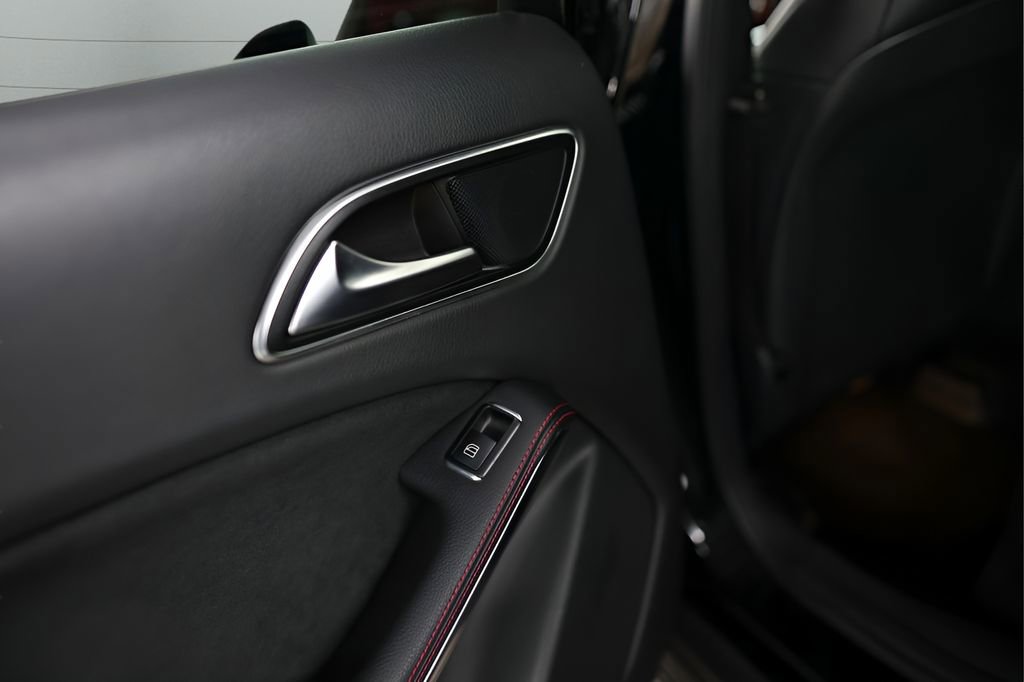 Used 2018 Mercedes-Benz GLA 45 AMG 4MATIC image 52