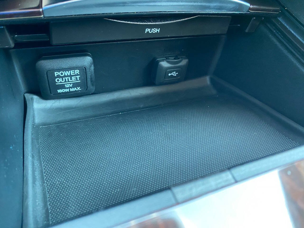 Used 2015 Acura TLX w/ Technology Package FWD image 17