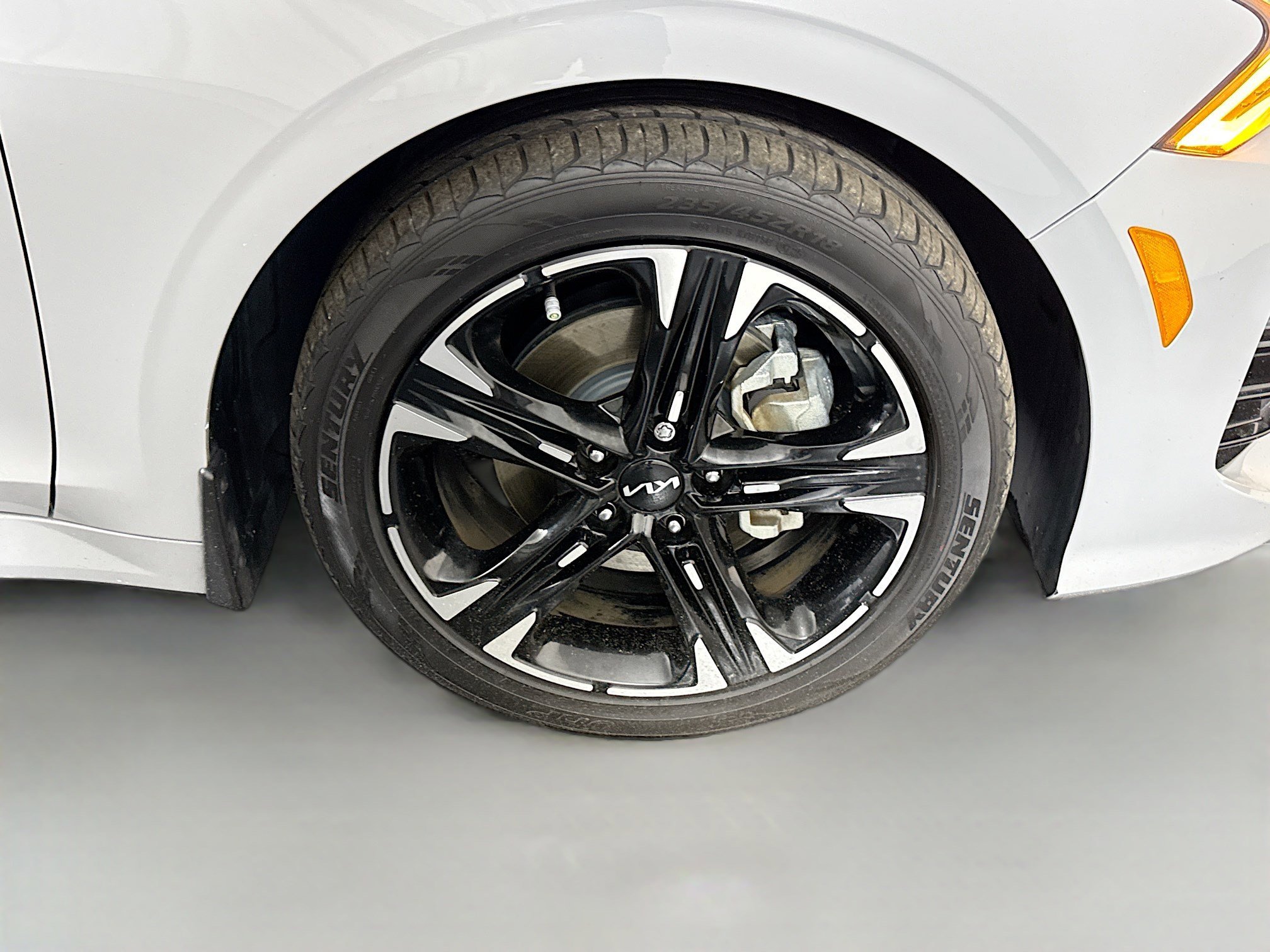 Used 2023 Kia K5 GT-Line w/ GT-Line Premium Package FWD image 32