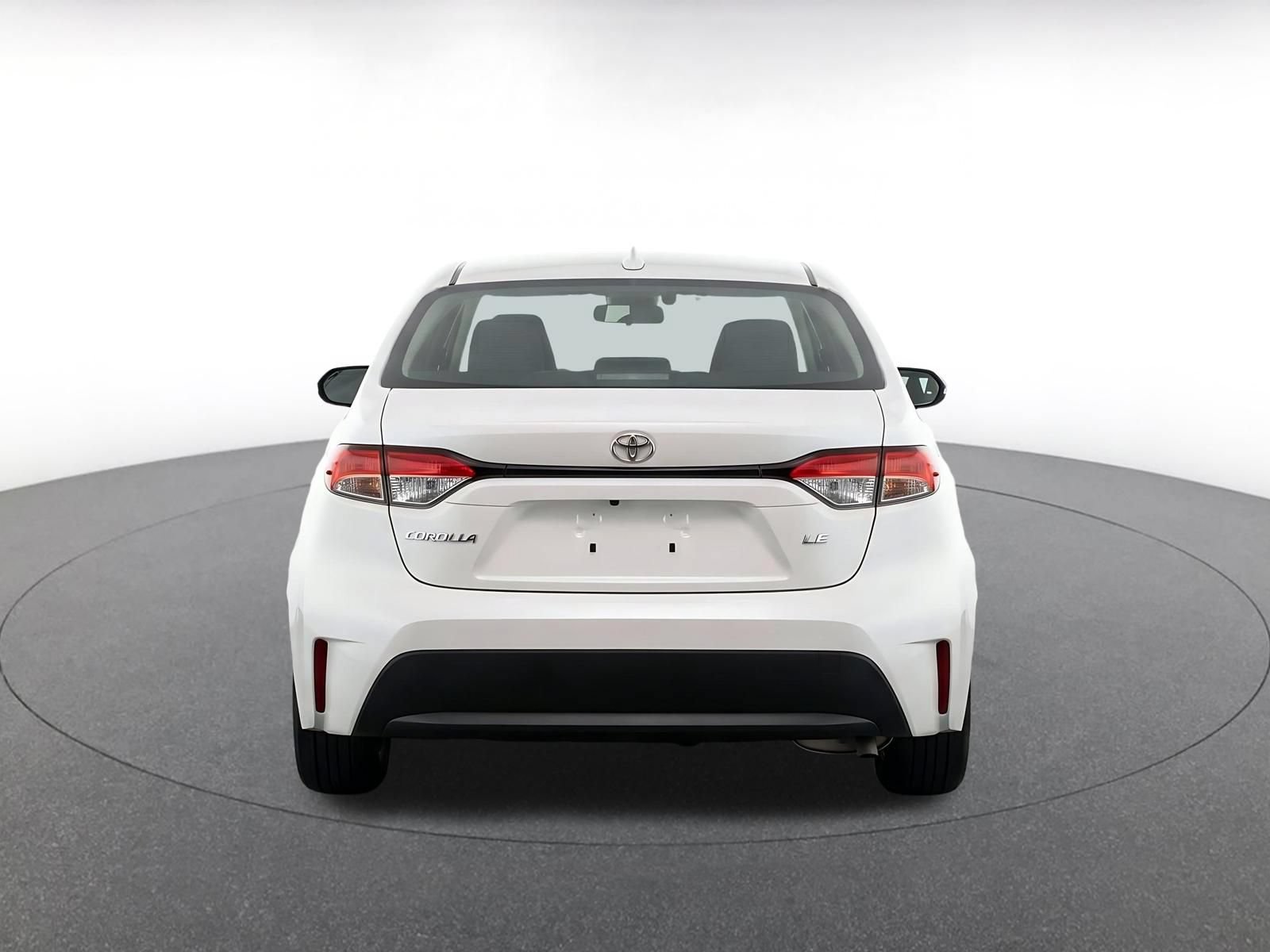 Used 2025 Toyota Corolla LE FWD image 8