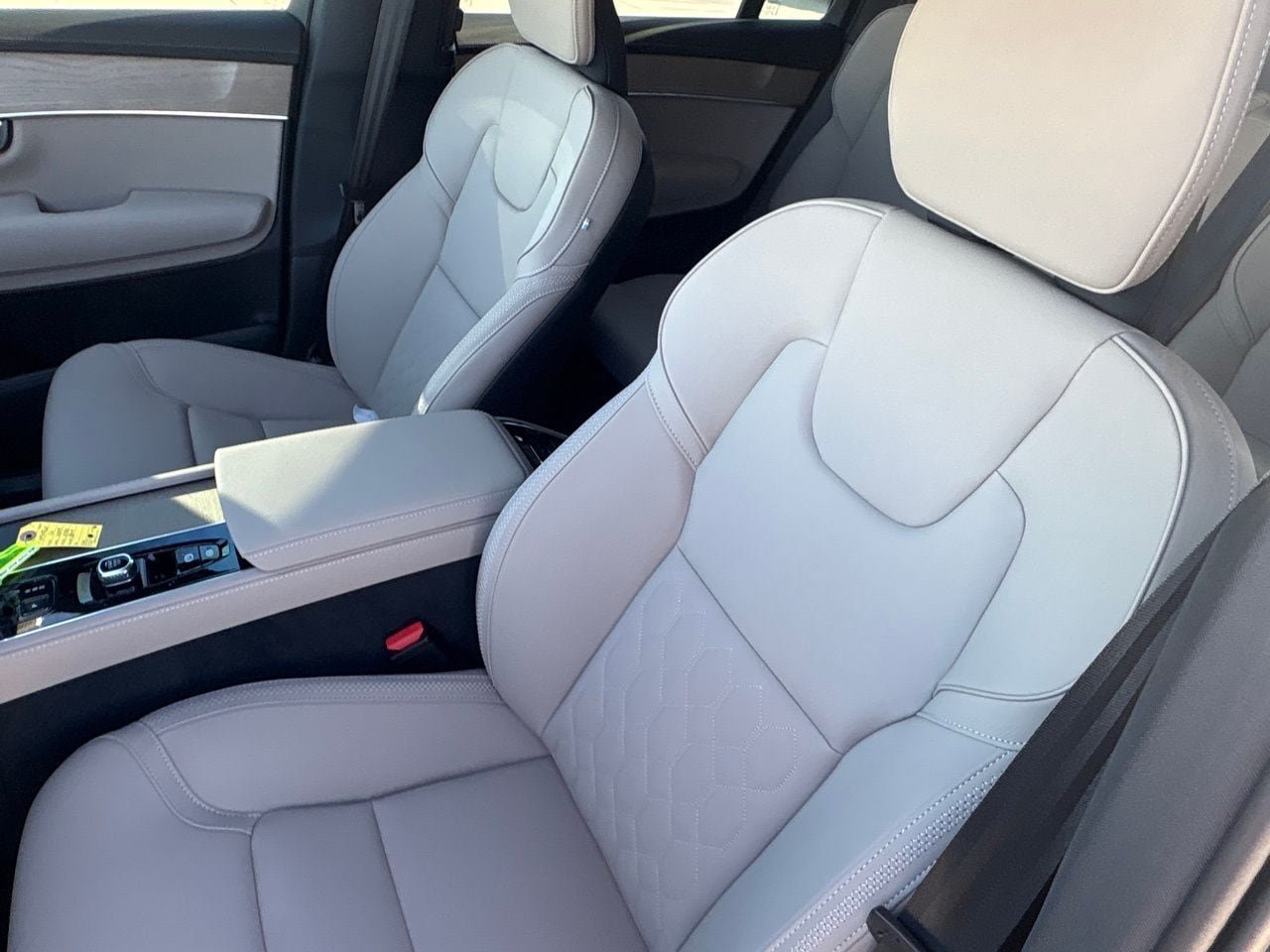 New 2026 Volvo XC90 B6 Plus AWD/4WD image 26