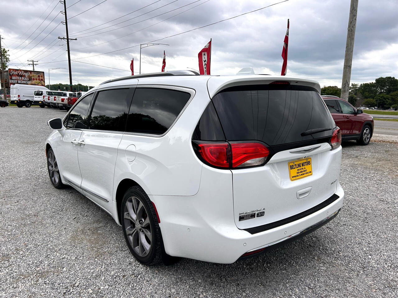Used 2020 Chrysler Pacifica Limited image 20