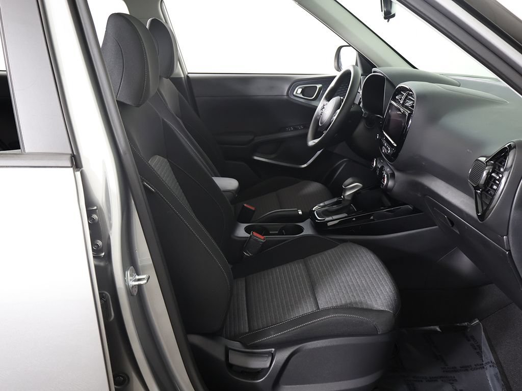Used 2022 Kia Soul S FWD image 29