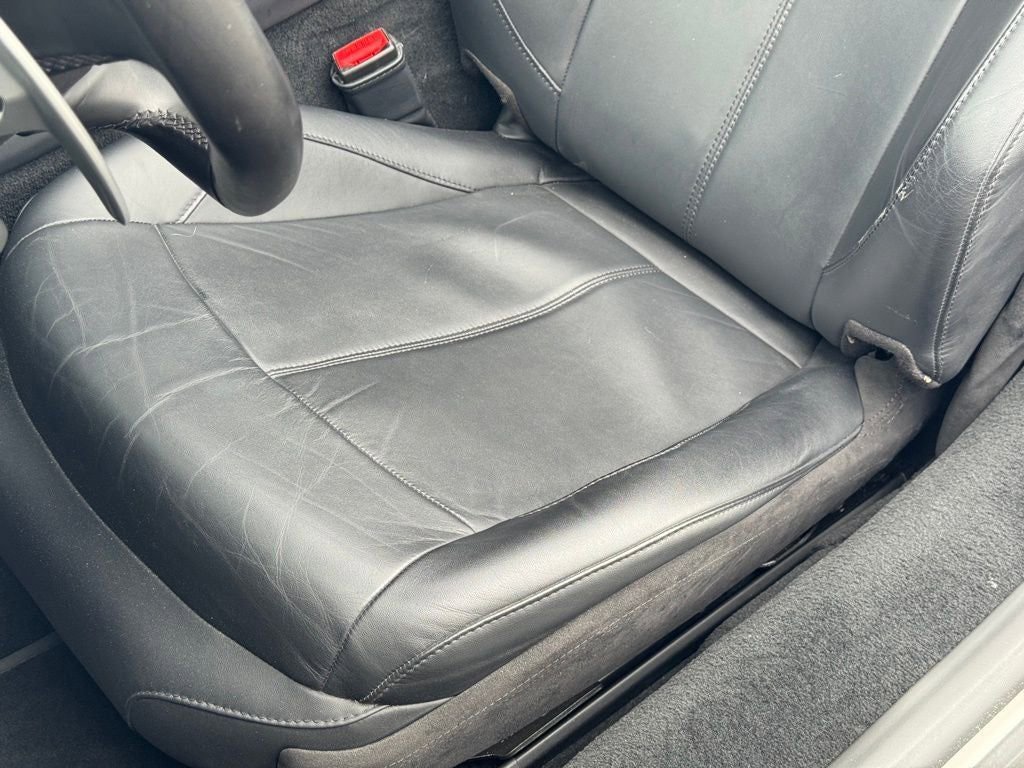 Used 2023 Aston Martin V8 Vantage Roadster image 39