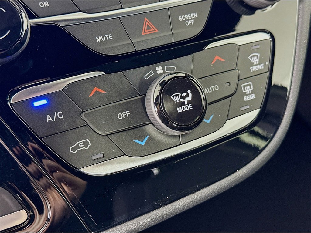 New 2025 Chrysler Pacifica Select image 16