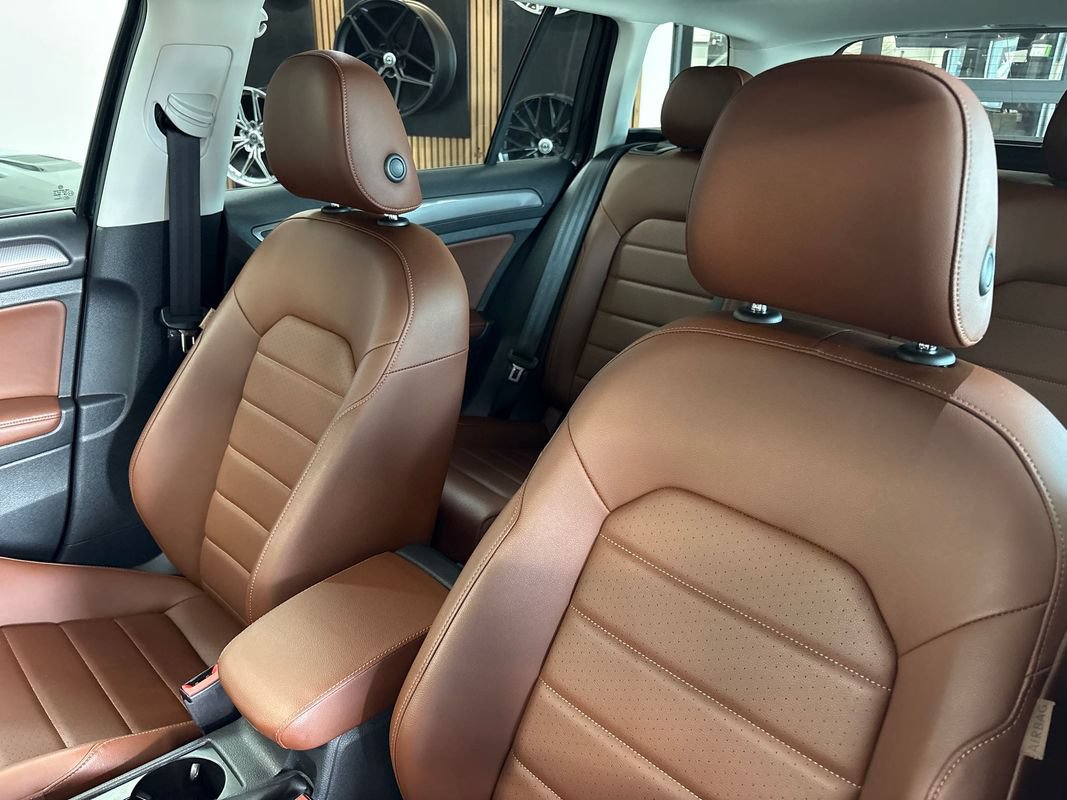 Used 2018 Volkswagen Golf Alltrack SEL AWD/4WD image 33
