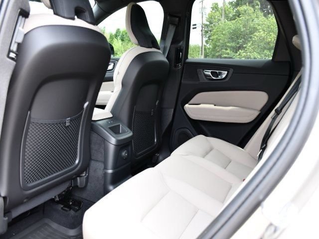 New 2026 Volvo XC60 T8 Ultra w/ Protection Package Premier AWD/4WD image 16