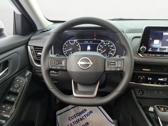 Certified 2026 Nissan Rogue SV FWD image 14