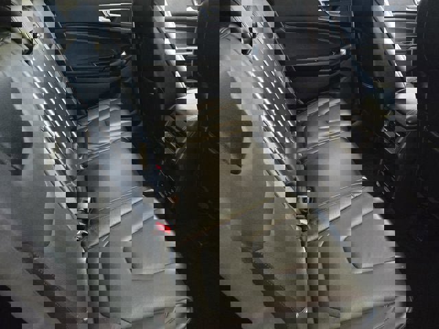 Used 2017 Ford Edge Titanium w/ Equipment Group 302A image 9