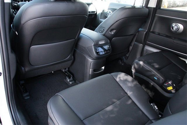 New 2026 Hyundai Ioniq 9 Calligraphy image 17