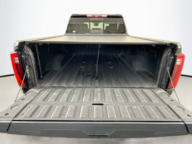 Used 2024 GMC Sierra 3500 Denali w/ Technology Package AWD/4WD image 26