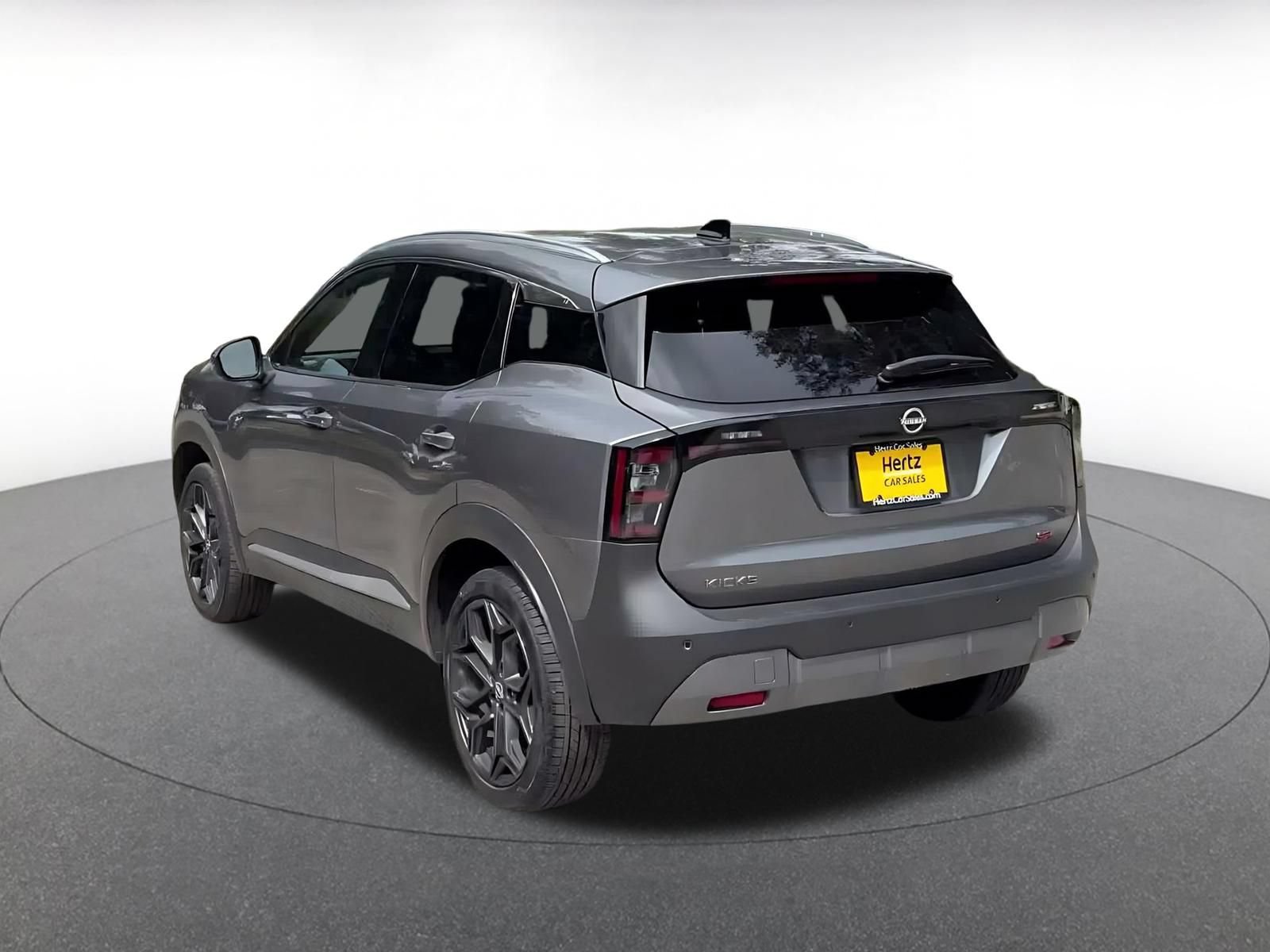 Used 2026 Nissan Kicks SR FWD image 10