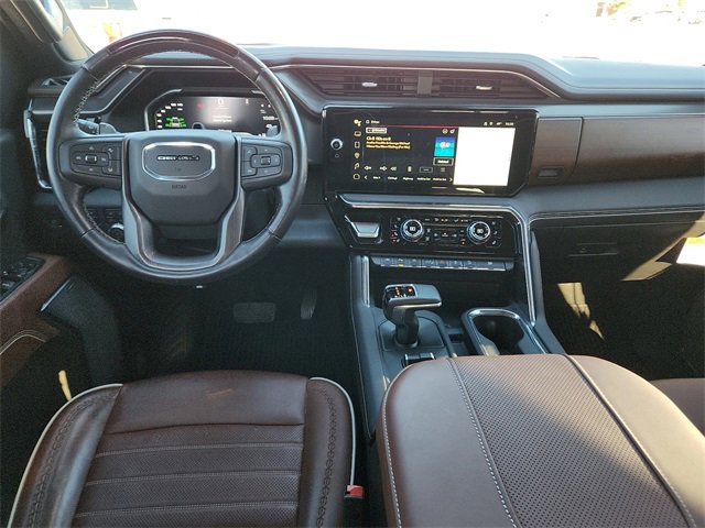 Used 2024 GMC Sierra 1500 Denali Ultimate image 10