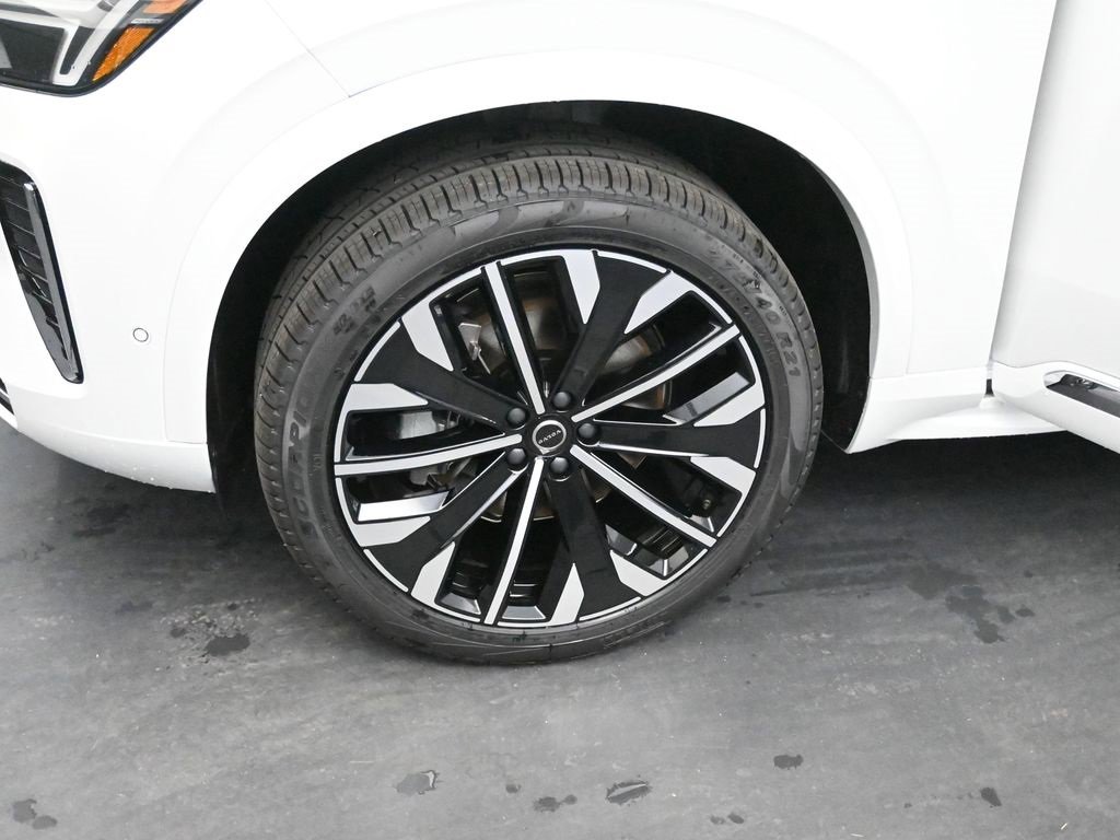 New 2026 Volvo XC90 B5 Plus image 9