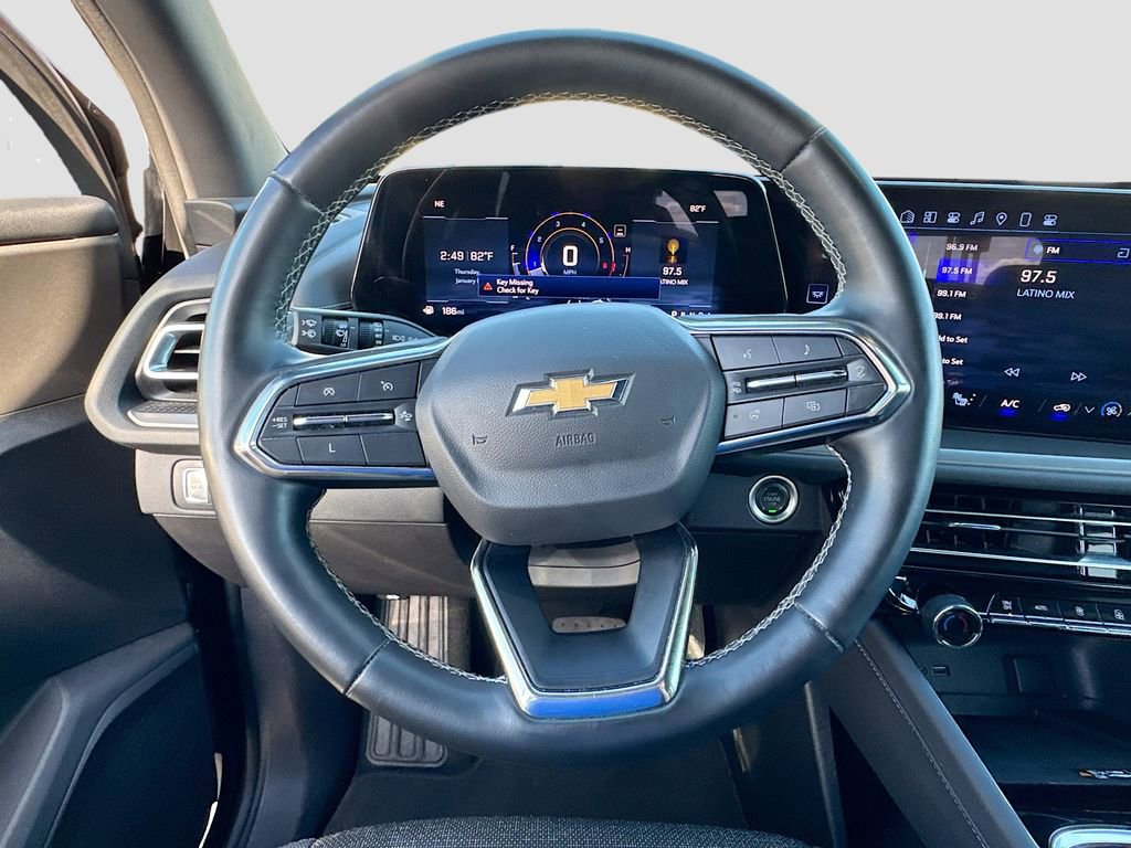 Used 2024 Chevrolet Traverse LT image 11