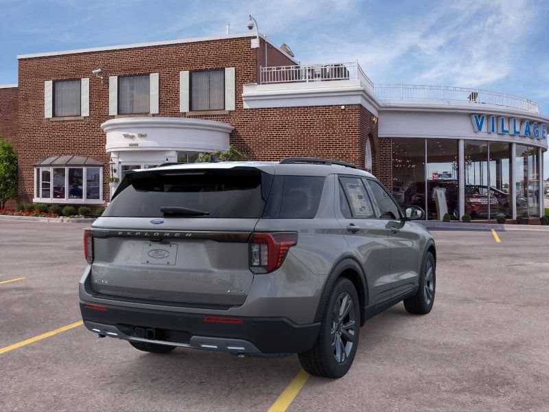 New 2026 Ford Explorer Active w/ Active Comfort Package AWD/4WD image 8
