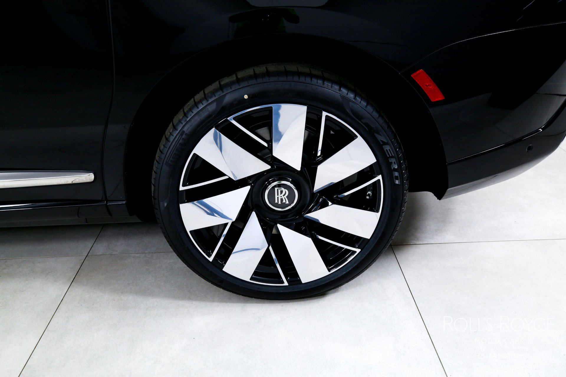 New 2026 Rolls-Royce Cullinan image 41