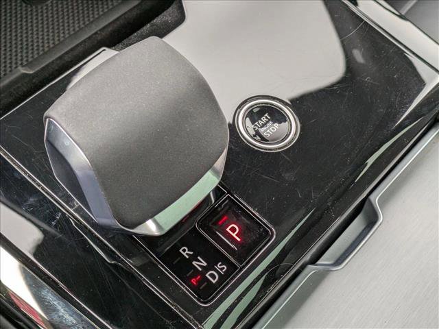 Certified 2025 Land Rover Range Rover Sport SE image 12