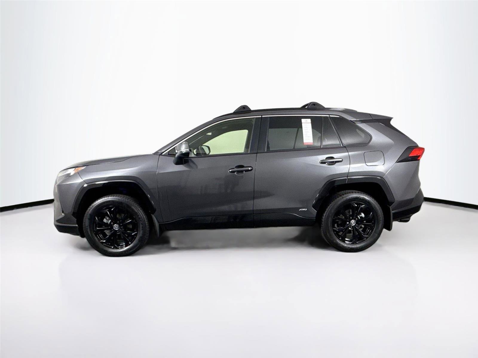 Certified 2022 Toyota RAV4 SE image 12