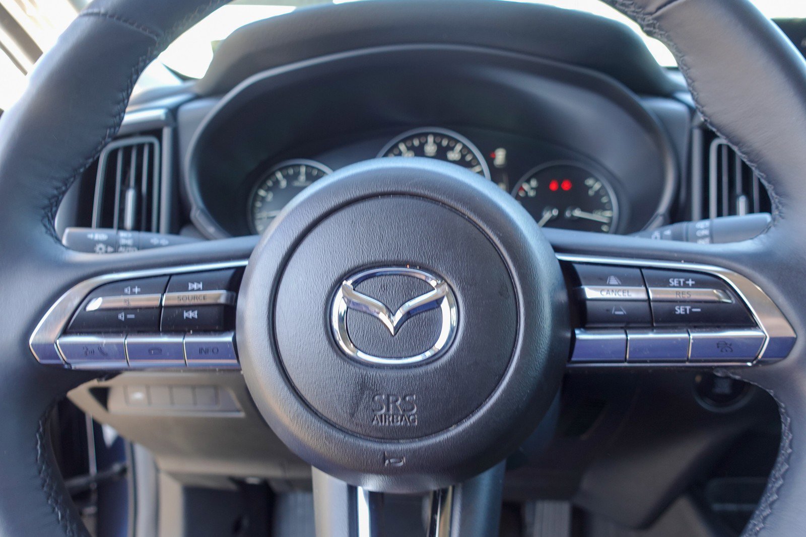 Certified 2025 MAZDA CX-50 AWD 2.5 S w/ Premium Package image 15