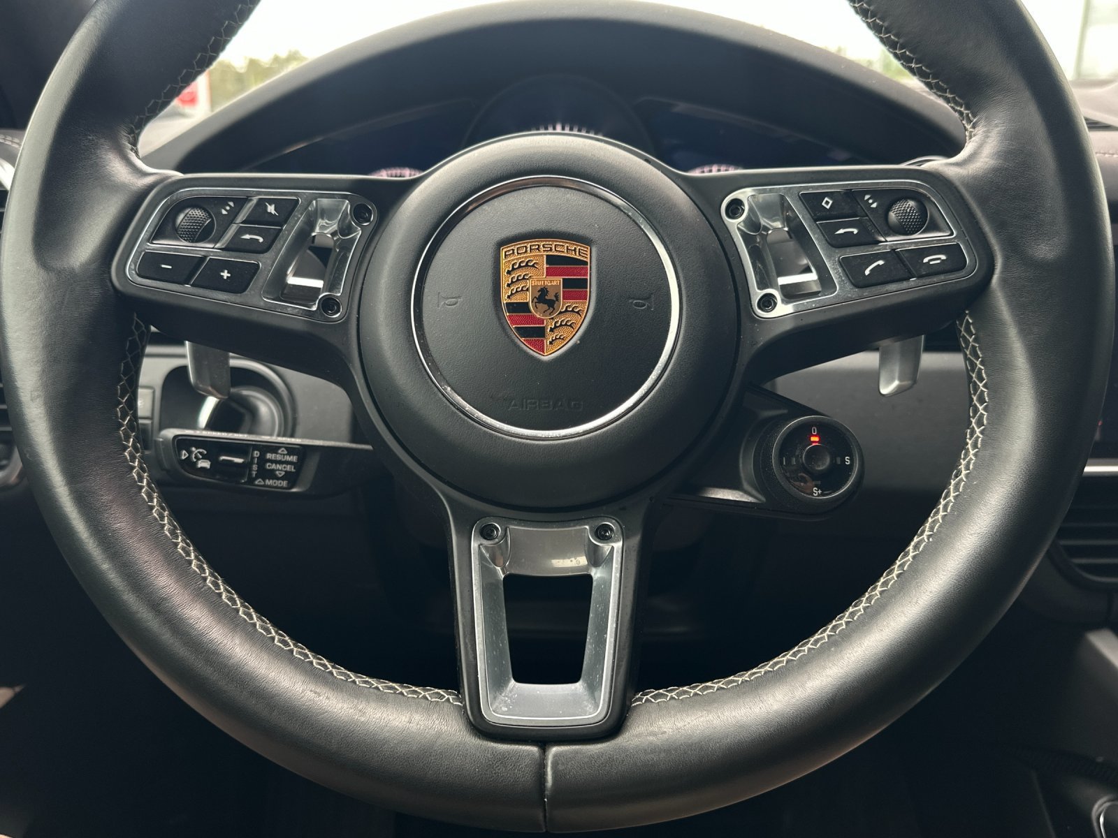 Used 2020 Porsche Cayenne Turbo AWD/4WD image 22