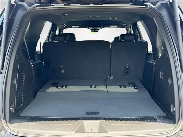 Used 2025 Chevrolet Tahoe LT AWD/4WD image 24