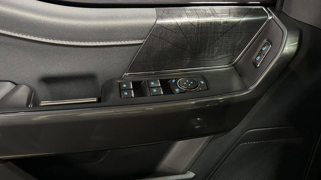 Used 2022 Ford F150 XLT w/ Equipment Group 302A High image 18