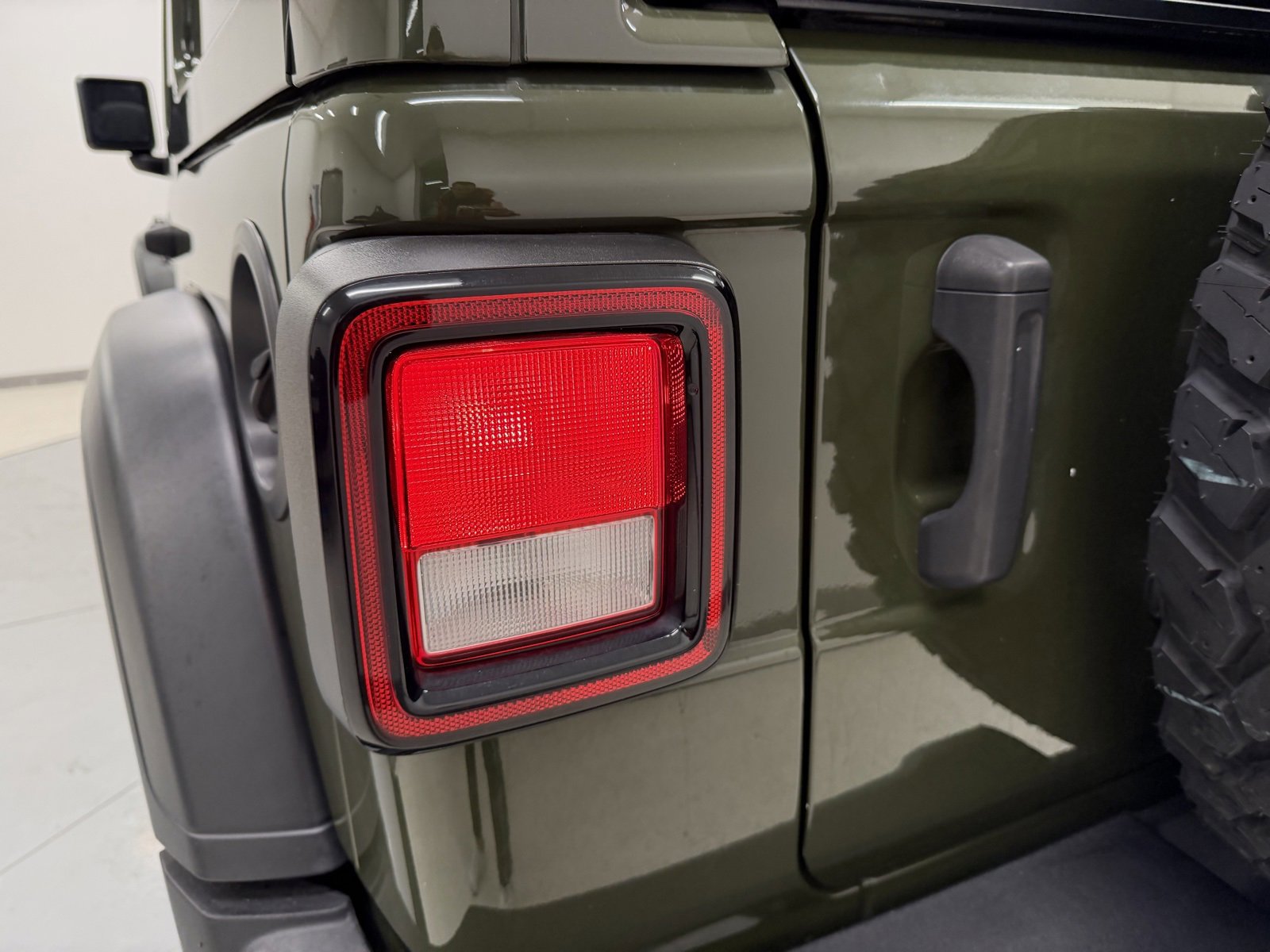 Used 2021 Jeep Wrangler Unlimited Willys image 57