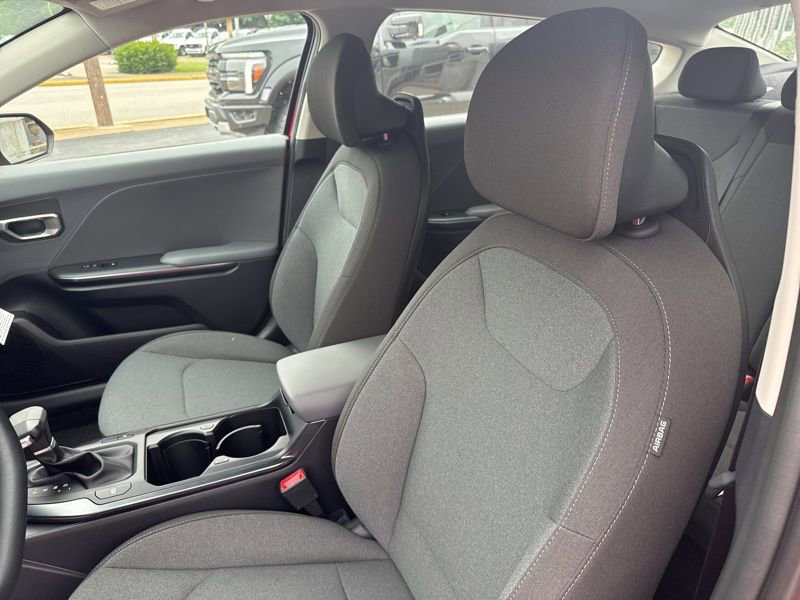 New 2025 Kia K4 LXS image 19