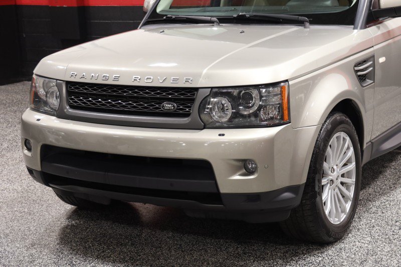 Used 2011 Land Rover Range Rover Sport HSE AWD/4WD image 13