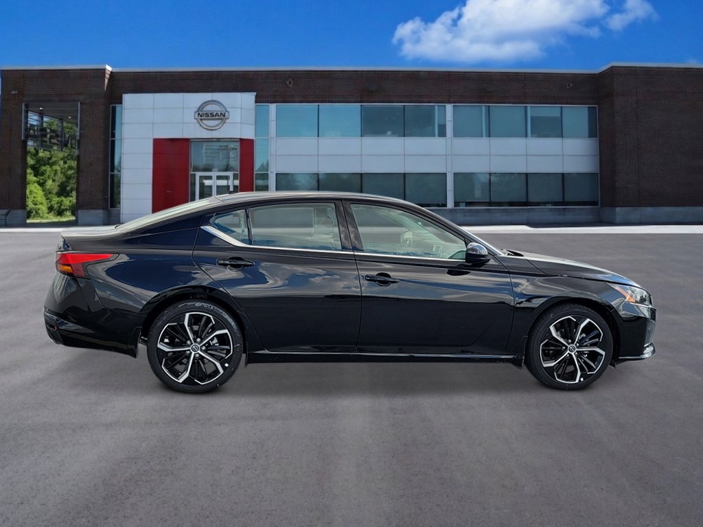 New 2026 Nissan Altima 2.5 SR FWD image 5