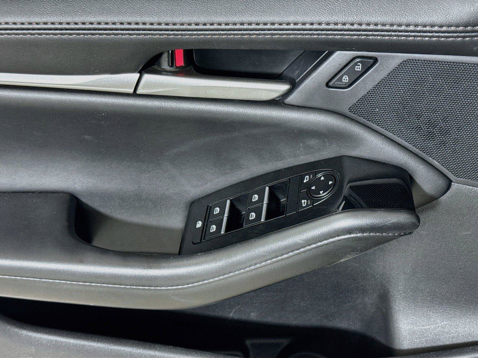 Used 2025 MAZDA MAZDA3 s FWD image 16