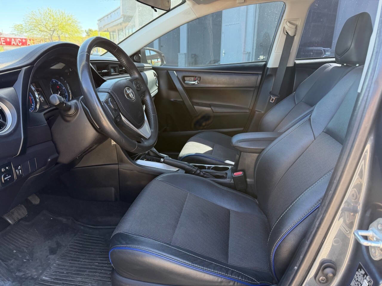 Used 2019 Toyota Corolla SE image 6