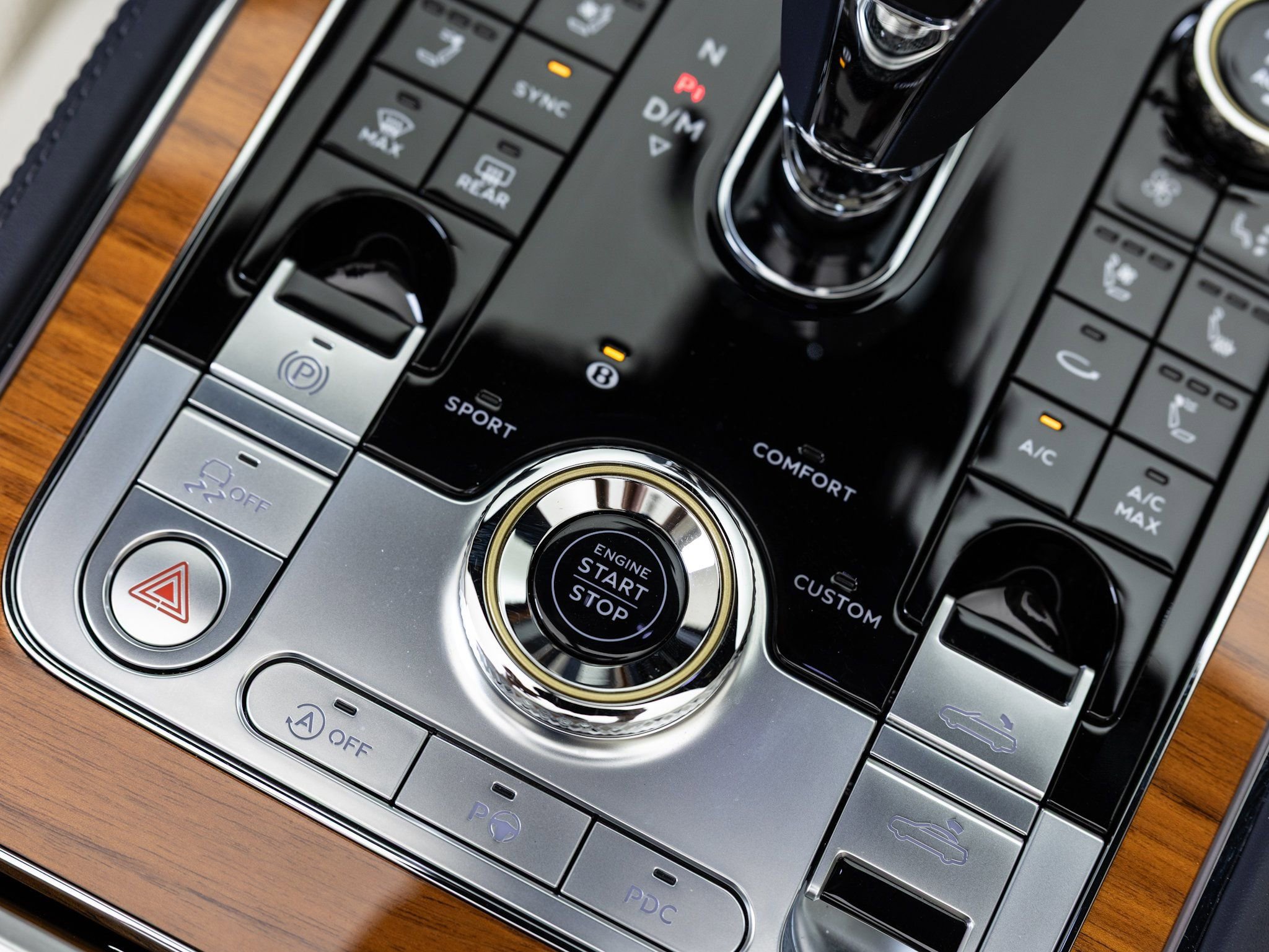 Used 2024 Bentley Continental GT image 24