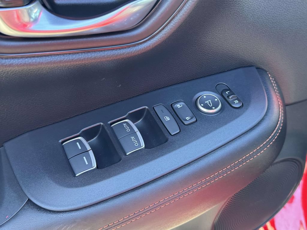 Certified 2025 Honda HR-V Sport image 14