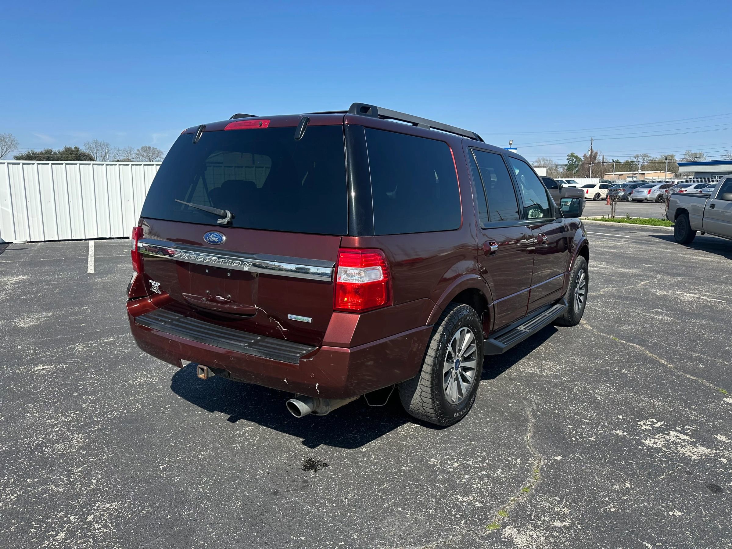 Used 2017 Ford Expedition XLT AWD/4WD image 5