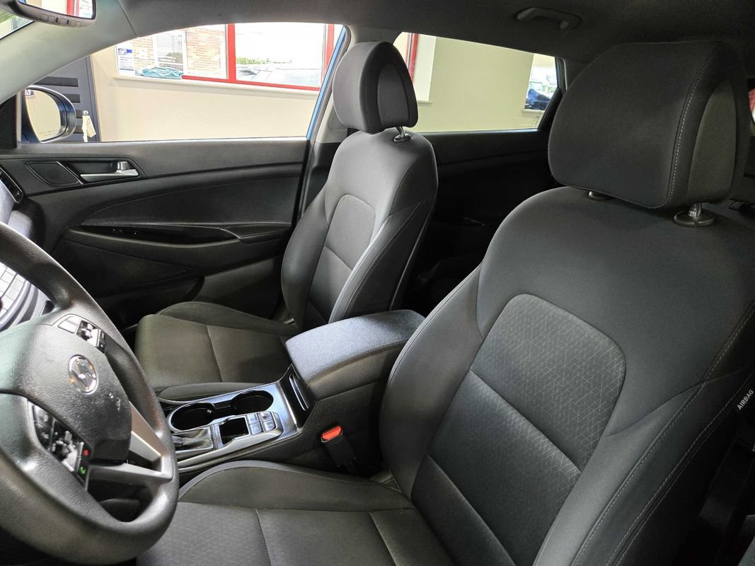 Used 2018 Hyundai Tucson SE AWD/4WD image 18