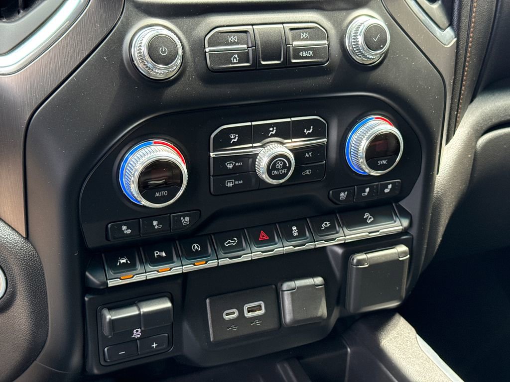Used 2020 GMC Sierra 1500 AT4 w/ AT4 Premium Package image 26