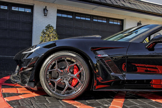 Used 2019 Chevrolet Corvette Z06 image 4