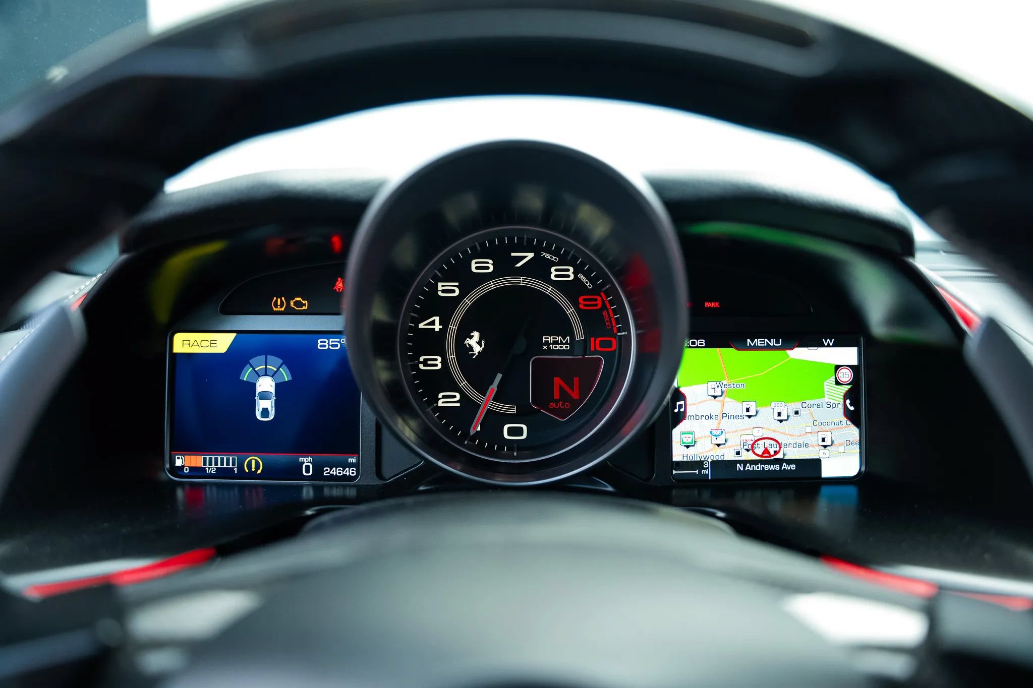 Used 2019 Ferrari 812 Superfast RWD image 24