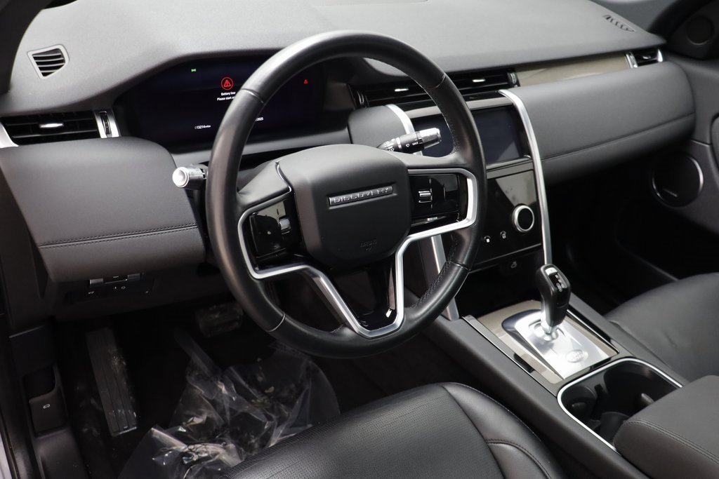 Used 2022 Land Rover Discovery Sport SE image 6