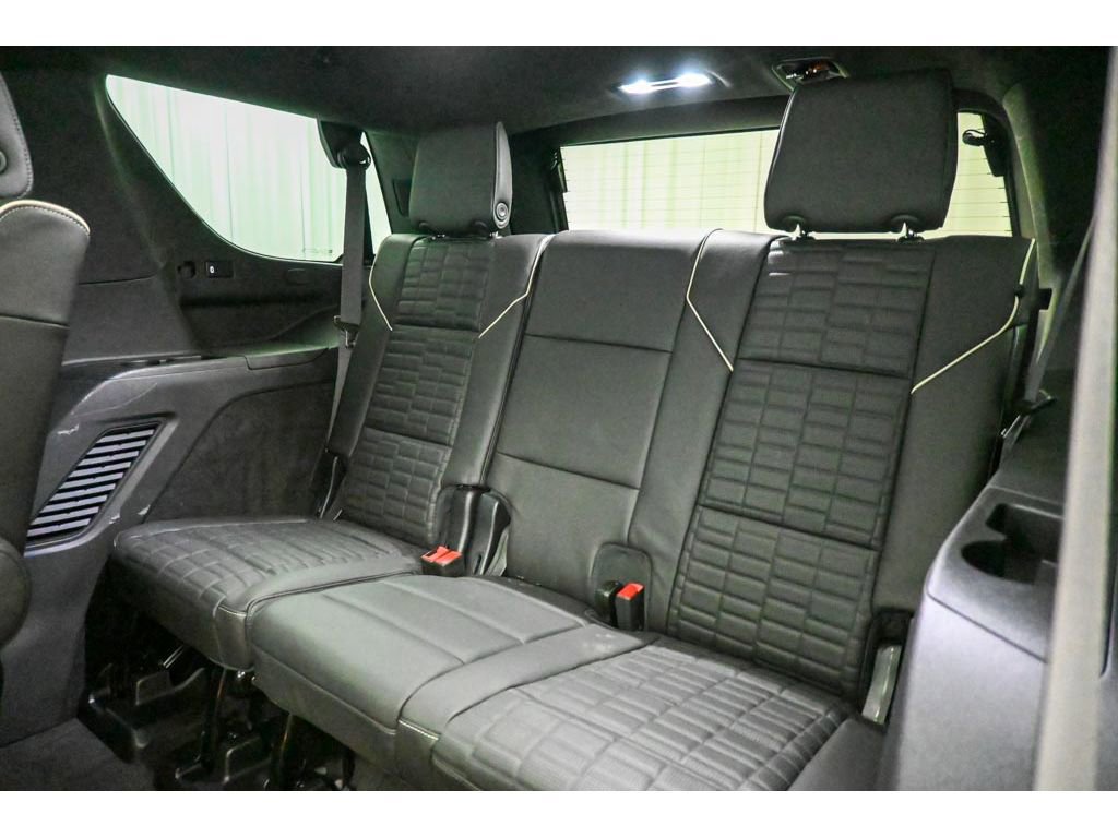 Certified 2024 Cadillac Escalade Sport Platinum w/ LPO, ONYX Package image 28