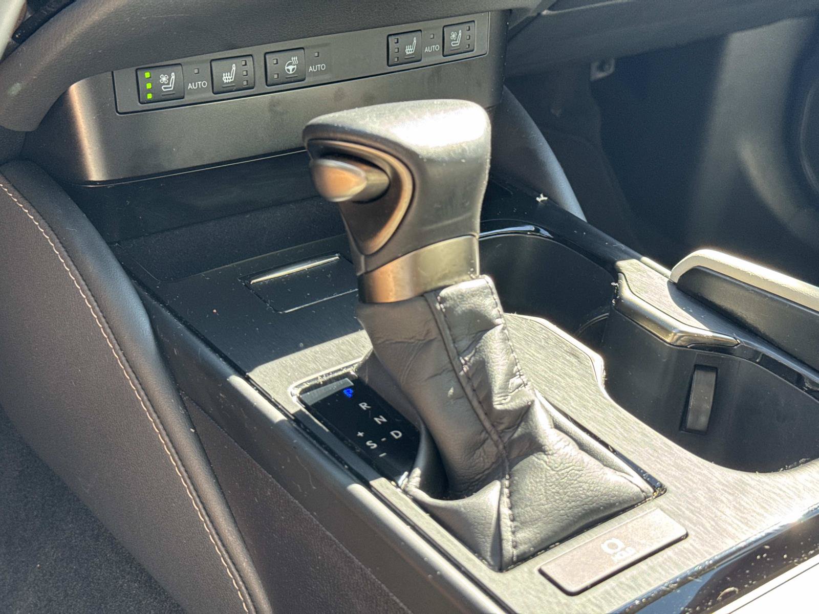 Certified 2025 Lexus ES 350 w/ Premium Package FWD image 26