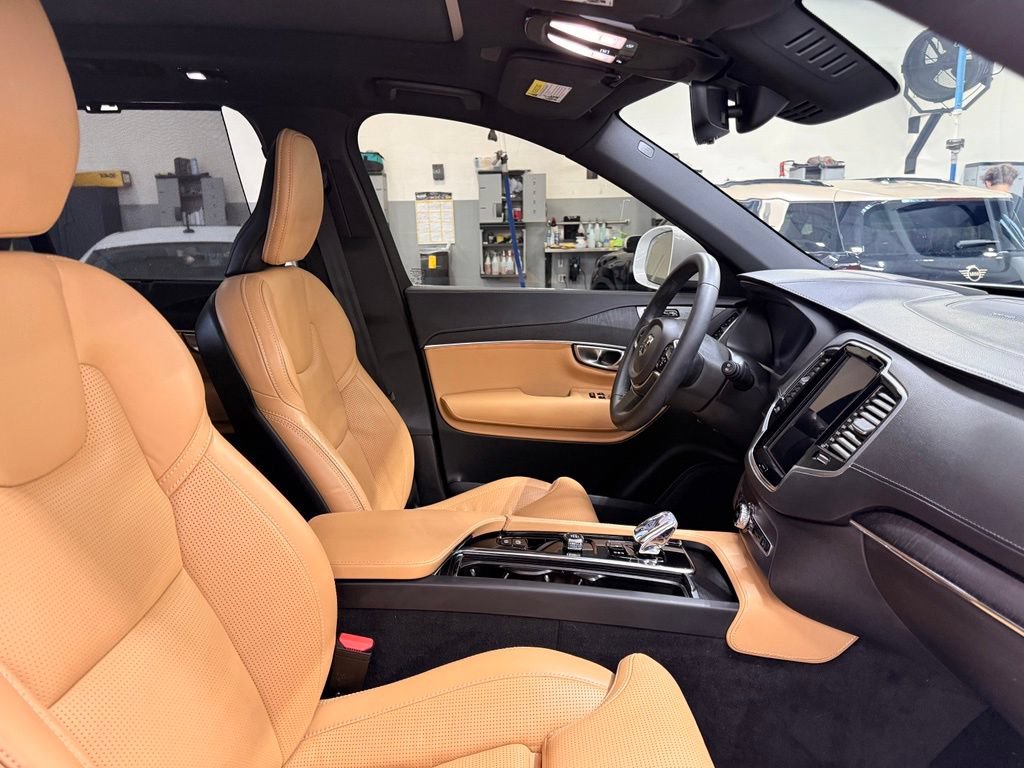 Used 2023 Volvo XC90 B6 Ultimate w/ Protection Package Premier AWD/4WD image 30