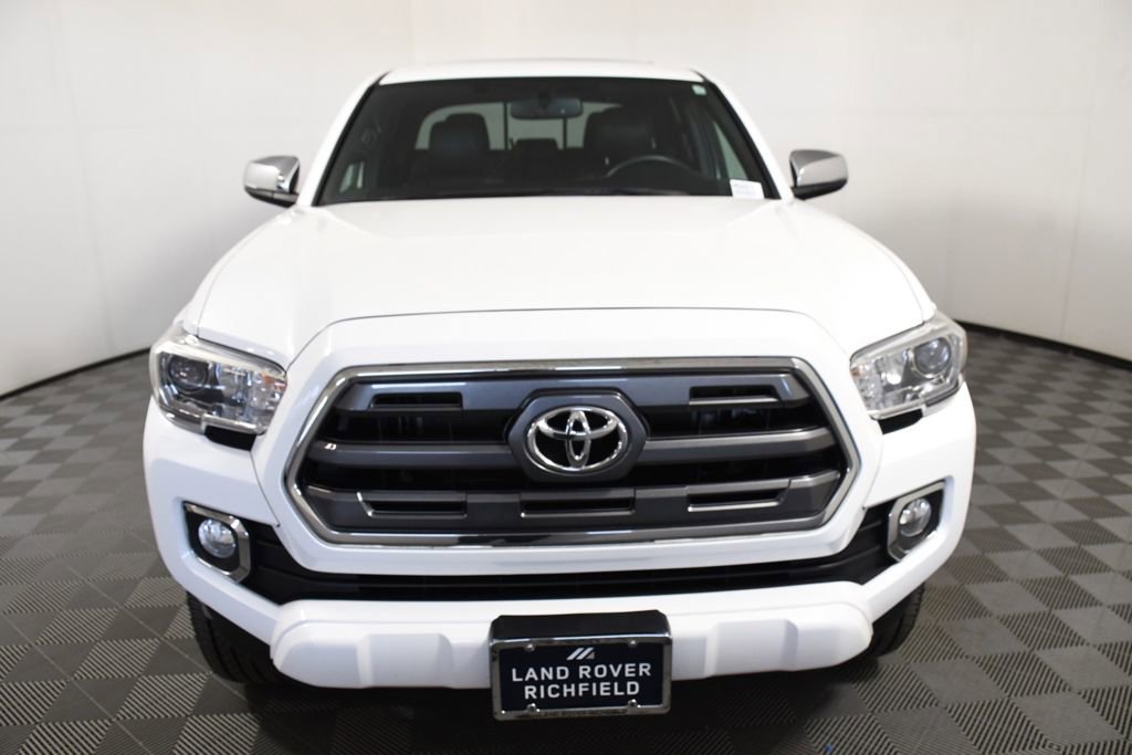 Used 2017 Toyota Tacoma Limited w/ Tow Package image 10