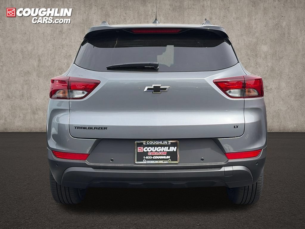 New 2026 Chevrolet TrailBlazer LT w/ Midnight Edition FWD image 7
