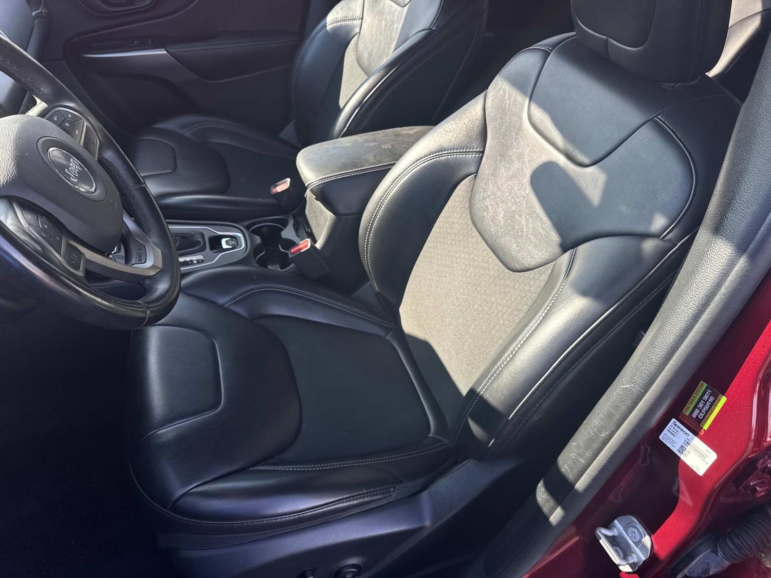 Used 2019 Jeep Cherokee Latitude Plus image 27