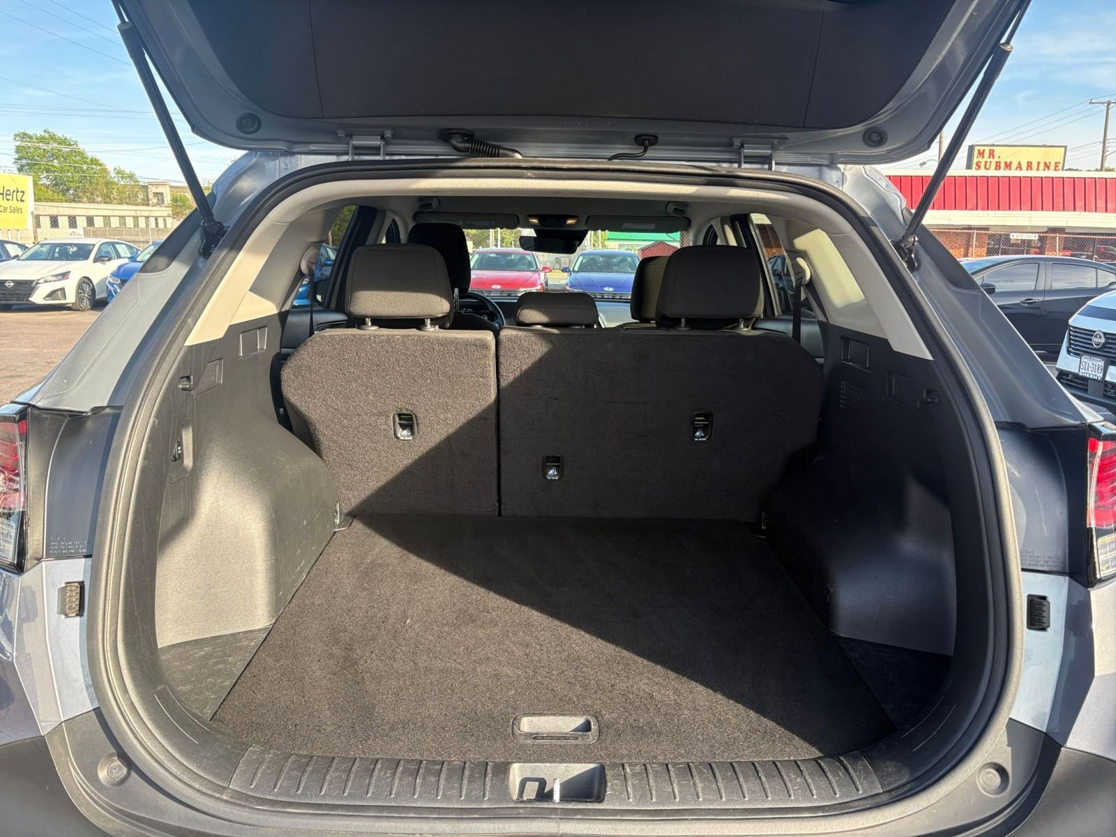 Used 2025 Kia Sportage LX image 30